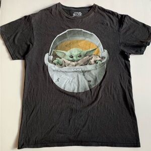 MANDOLORIAN Grogu Baby Yoda T-Shirt Mens Size Medium